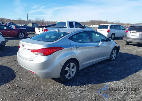 2013 Hyundai Elantra Gls/Limited from USA, damaged, VIN KMHDH4AE5DU572879